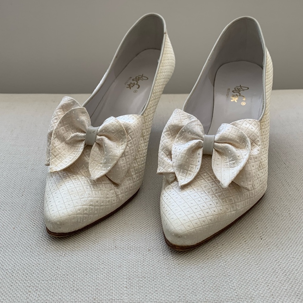 Vintage Peter Fox wedding shoes
